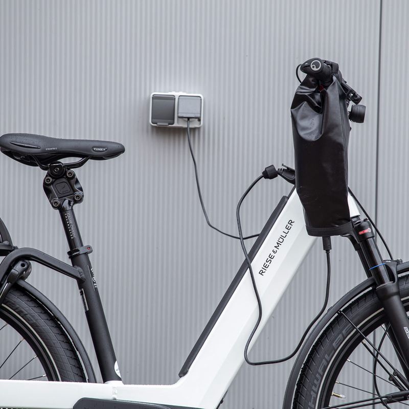 Fahrer Charging Bag